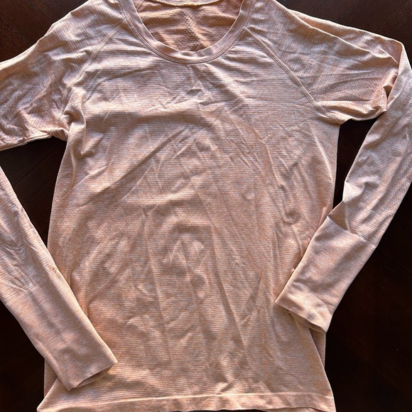 Lululemon Athletica Blush Long Sleeve Top size 12 - Picture 2 of 9